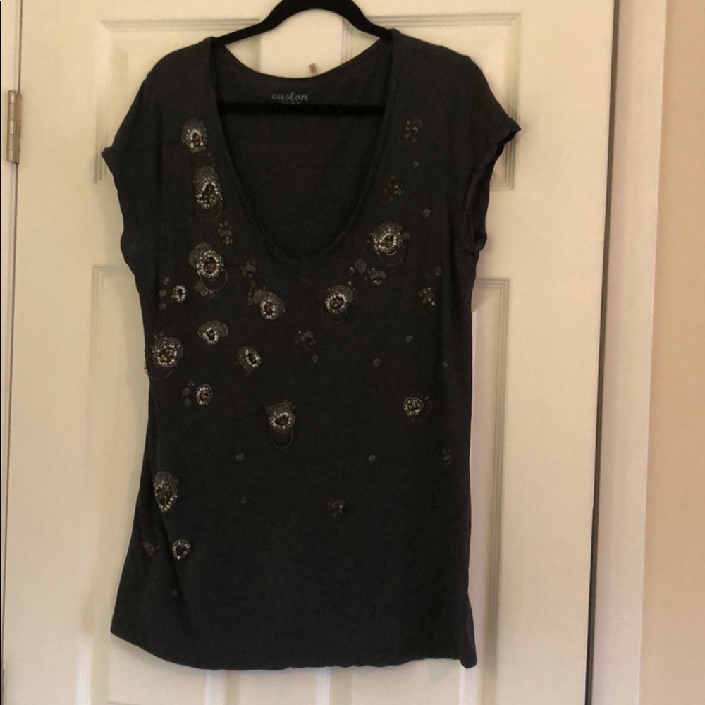 🔑💎🔑3 for$25 Caslon grey embellished tee